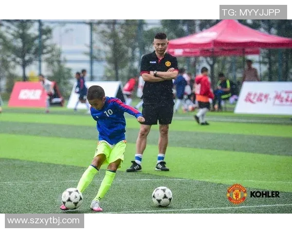 重庆篮球队的蜕变之路：从挑战到辉煌的冠军赛特别报道