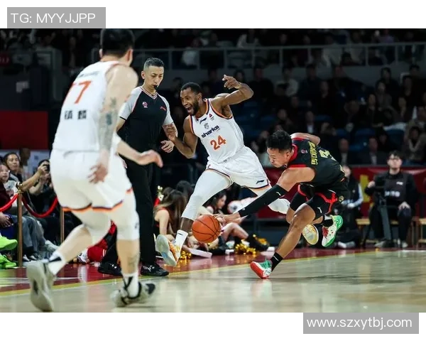 篮球评论:深圳篮球队的包夹得失